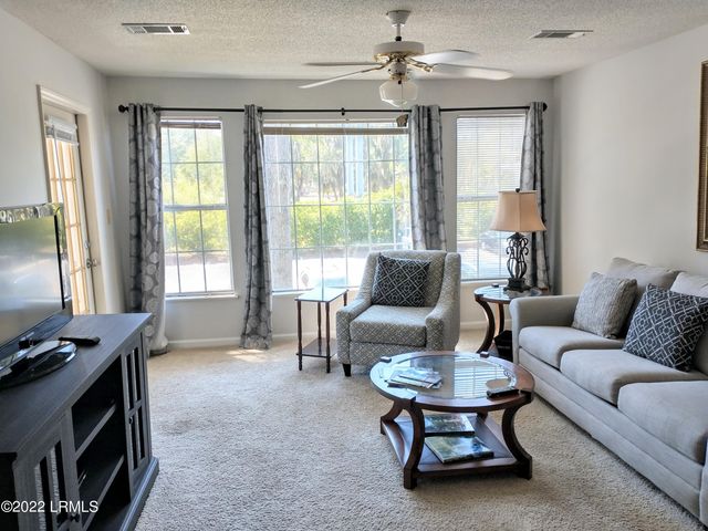 1231 Ladys Island Dr Unit 221, Port Royal, SC 29935