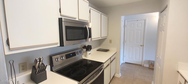 1231 Ladys Island Dr Unit 221, Port Royal, SC 29935