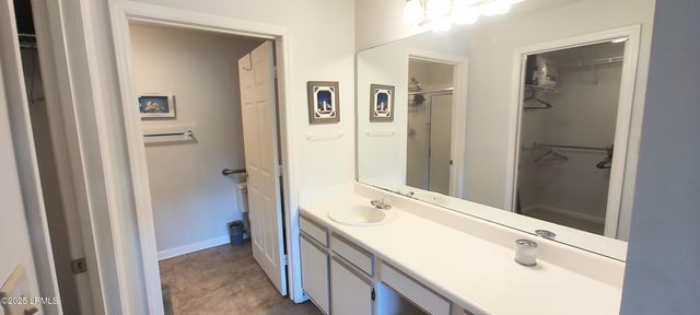 1231 Ladys Island Dr Unit 221, Port Royal, SC 29935