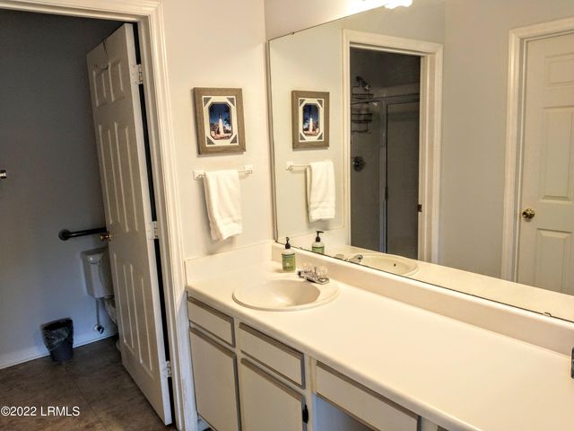 1231 Ladys Island Dr Unit 221, Port Royal, SC 29935