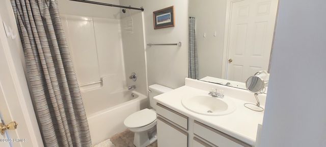 1231 Ladys Island Dr Unit 221, Port Royal, SC 29935