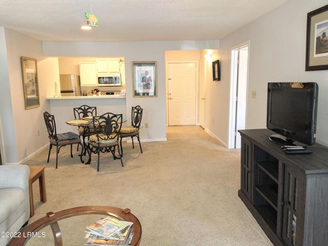 1231 Ladys Island Dr Unit 221, Port Royal, SC 29935