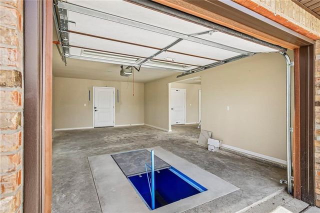 1644 N 157th Lane, Basehor, KS 66007