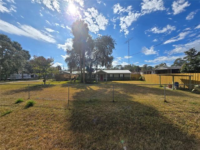 55135 5TH STREET, Astor, FL 32102