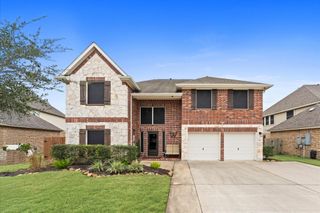 1736 Lake Raven Drive, Dickinson, TX 77539