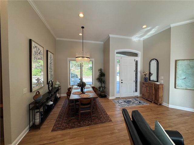 206 N Beacon Shores Drive, Seneca, SC 29672