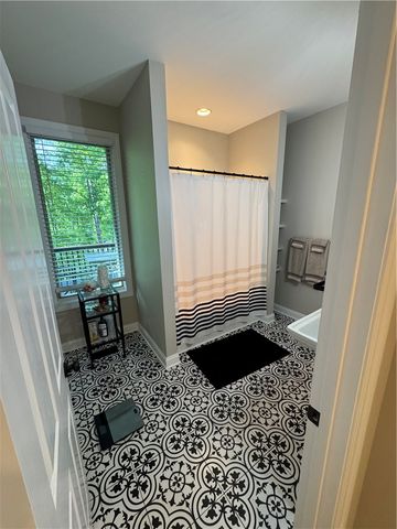 206 N Beacon Shores Drive, Seneca, SC 29672