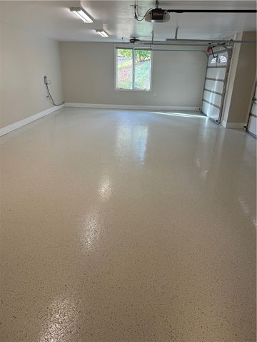 206 N Beacon Shores Drive, Seneca, SC 29672