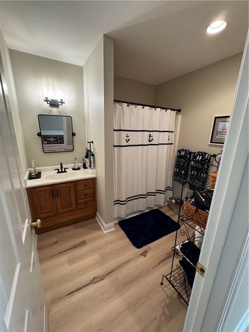 206 N Beacon Shores Drive, Seneca, SC 29672