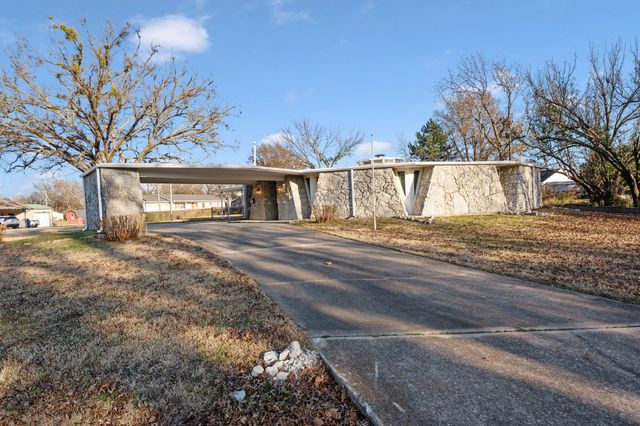 108 Fairmont Road, Vinita, OK 74301