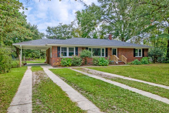 306 Peachtree Road, Walterboro, SC 29488