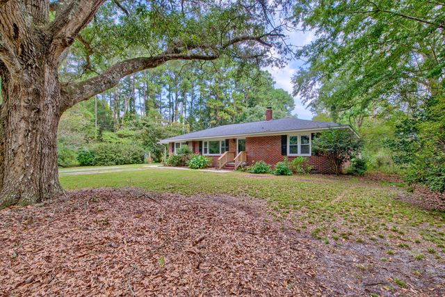 306 Peachtree Road, Walterboro, SC 29488