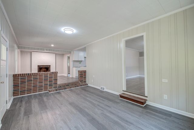 306 Peachtree Road, Walterboro, SC 29488