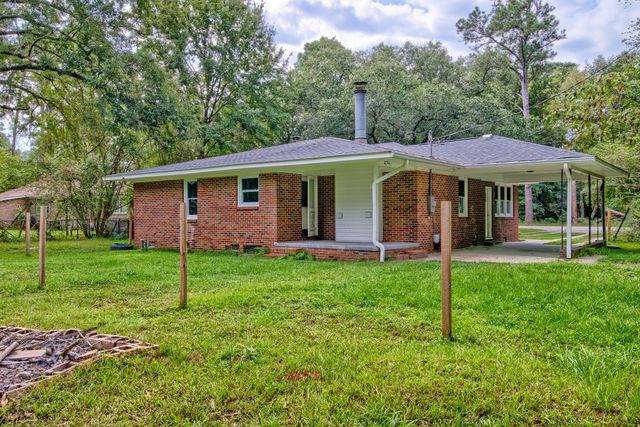 306 Peachtree Road, Walterboro, SC 29488