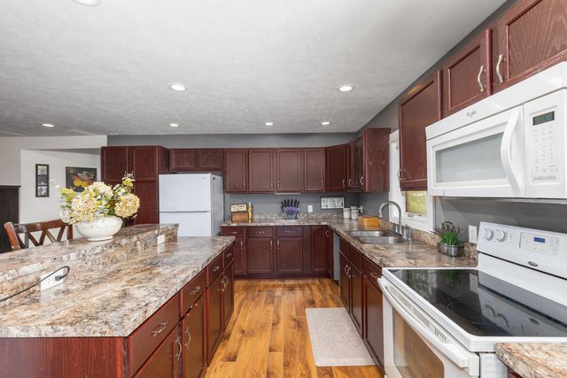 14563 State Street, Marne, MI 49435