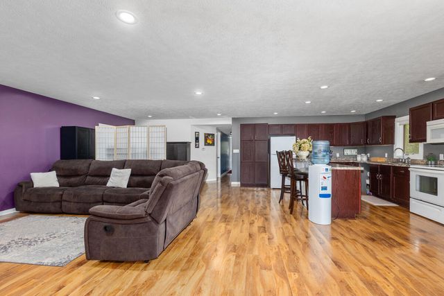 14563 State Street, Marne, MI 49435