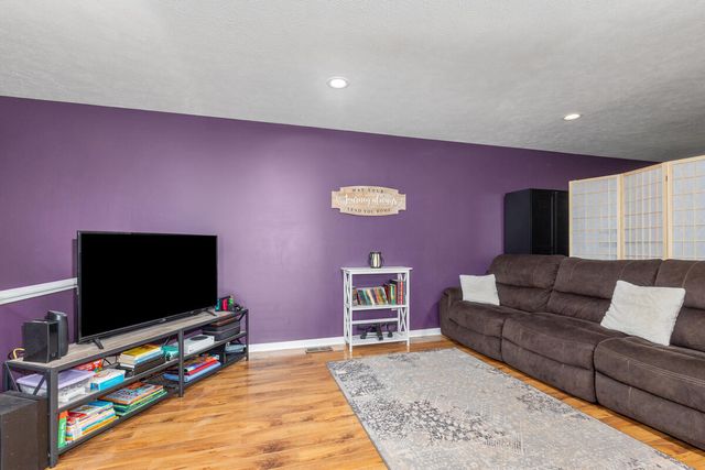14563 State Street, Marne, MI 49435