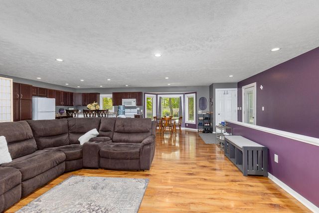 14563 State Street, Marne, MI 49435