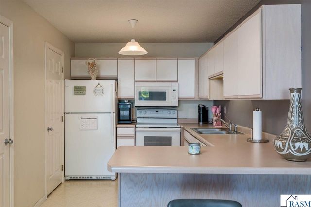 150 Oxford Path, Mankato, MN 56001