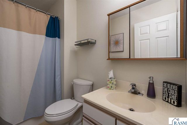 150 Oxford Path, Mankato, MN 56001
