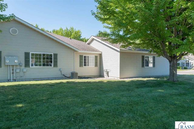 150 Oxford Path, Mankato, MN 56001