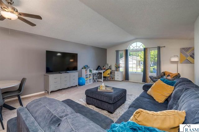 150 Oxford Path, Mankato, MN 56001
