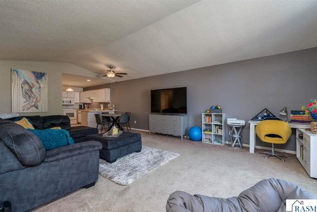 150 Oxford Path, Mankato, MN 56001