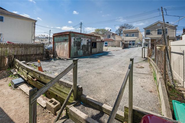 104-60 165th Street, Jamaica, NY 11433