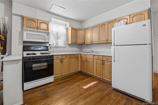 104-60 165th Street, Jamaica, NY 11433
