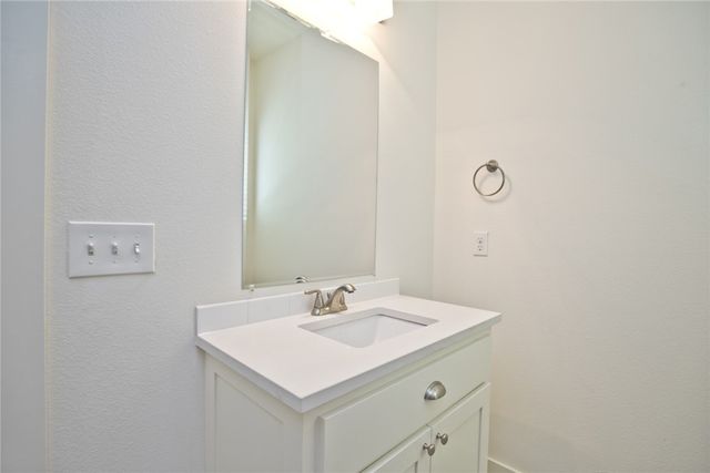 444 B Street, Bentonville, AR 72712