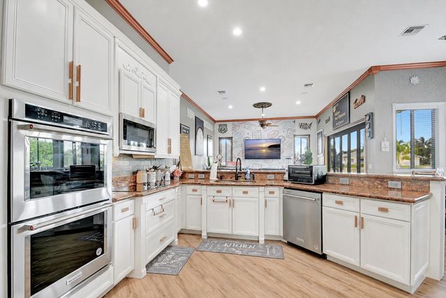 11618 MANATEE BAY Lane, Wellington, FL 33449