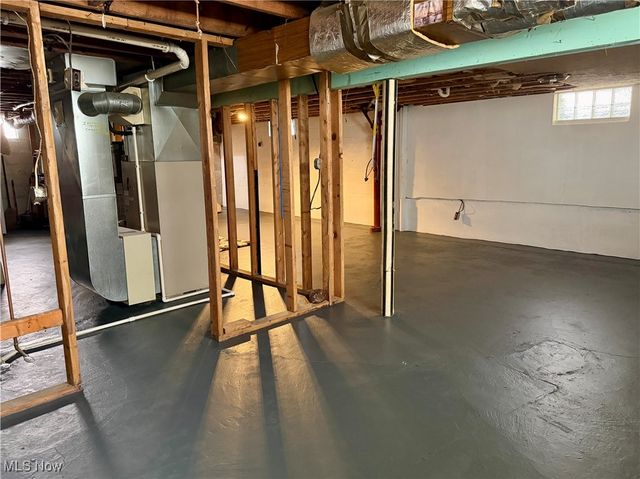 1725 W 12th Street, Lorain, OH 44052