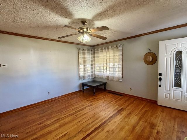 1725 W 12th Street, Lorain, OH 44052