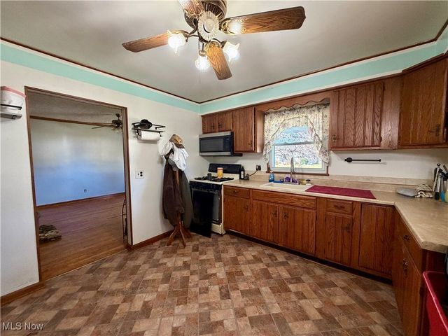 1725 W 12th Street, Lorain, OH 44052