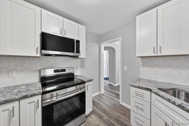 11428 Riverdale, Redford, MI 48239