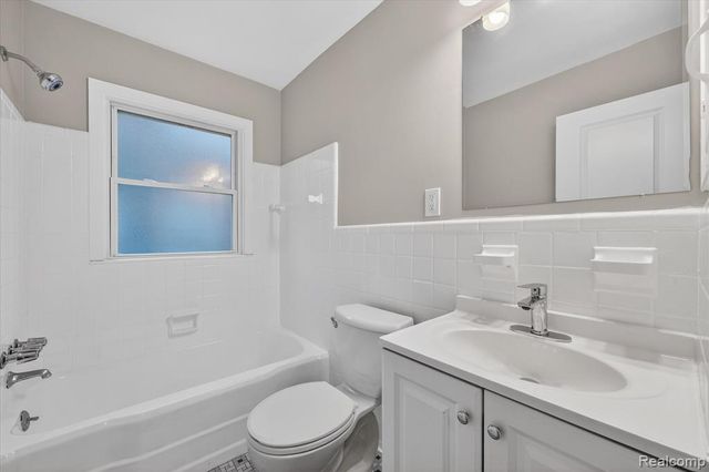 11428 Riverdale, Redford, MI 48239