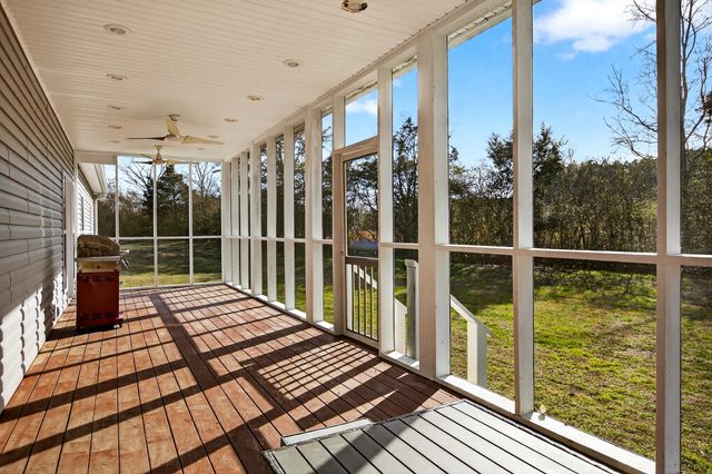 229 Davis Lane Lane, Old Fort, TN 37362