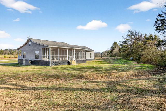 229 Davis Lane Lane, Old Fort, TN 37362
