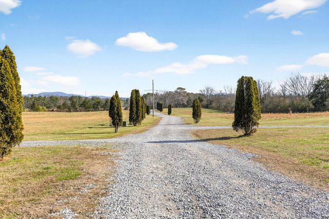 229 Davis Lane Lane, Old Fort, TN 37362