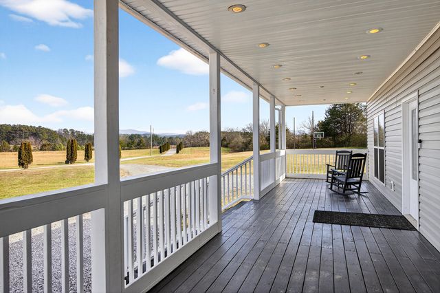 229 Davis Lane Lane, Old Fort, TN 37362