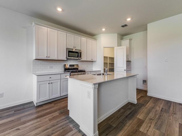 1734 Courage Creek, Crandall, TX 75114