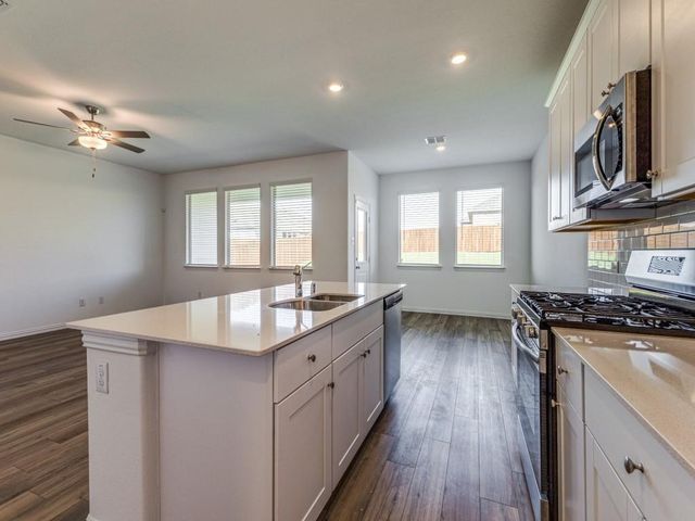 1734 Courage Creek, Crandall, TX 75114