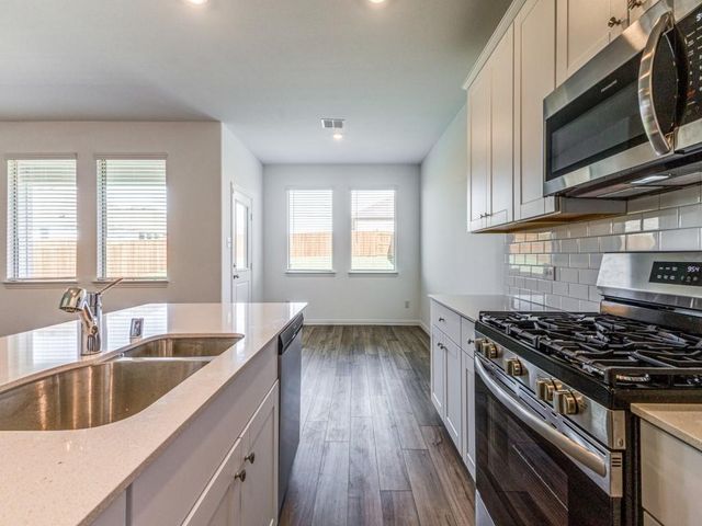1734 Courage Creek, Crandall, TX 75114