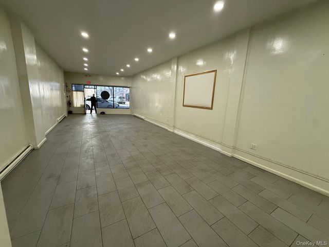 10251 Jamaica Avenue, Richmond Hill, NY 11418