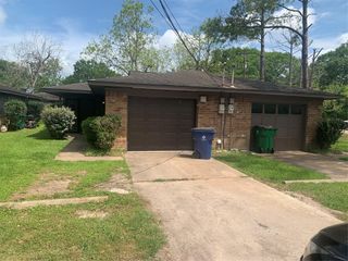 717-719 Cincinnati Street, Angleton, TX 77515
