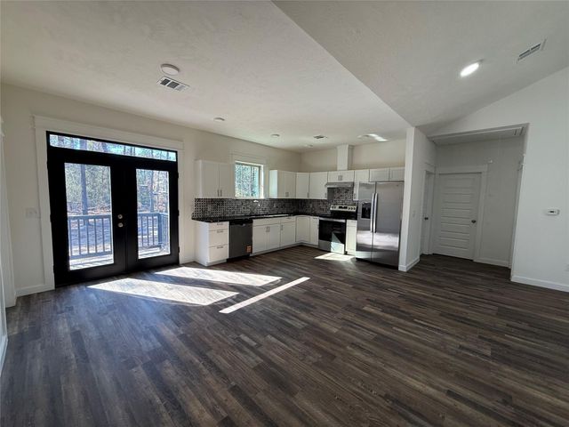 7926 Hawthorne Lane, Plantersville, TX 77363