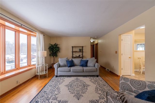 119 Covewood Dr, Center Twp, PA 16001