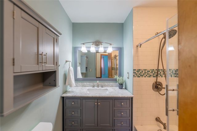 119 Covewood Dr, Center Twp, PA 16001