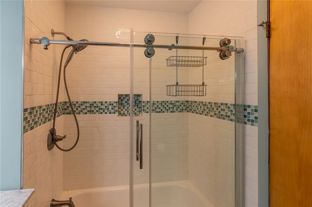 119 Covewood Dr, Center Twp, PA 16001