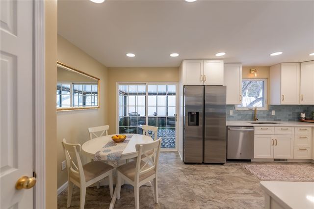 119 Covewood Dr, Center Twp, PA 16001